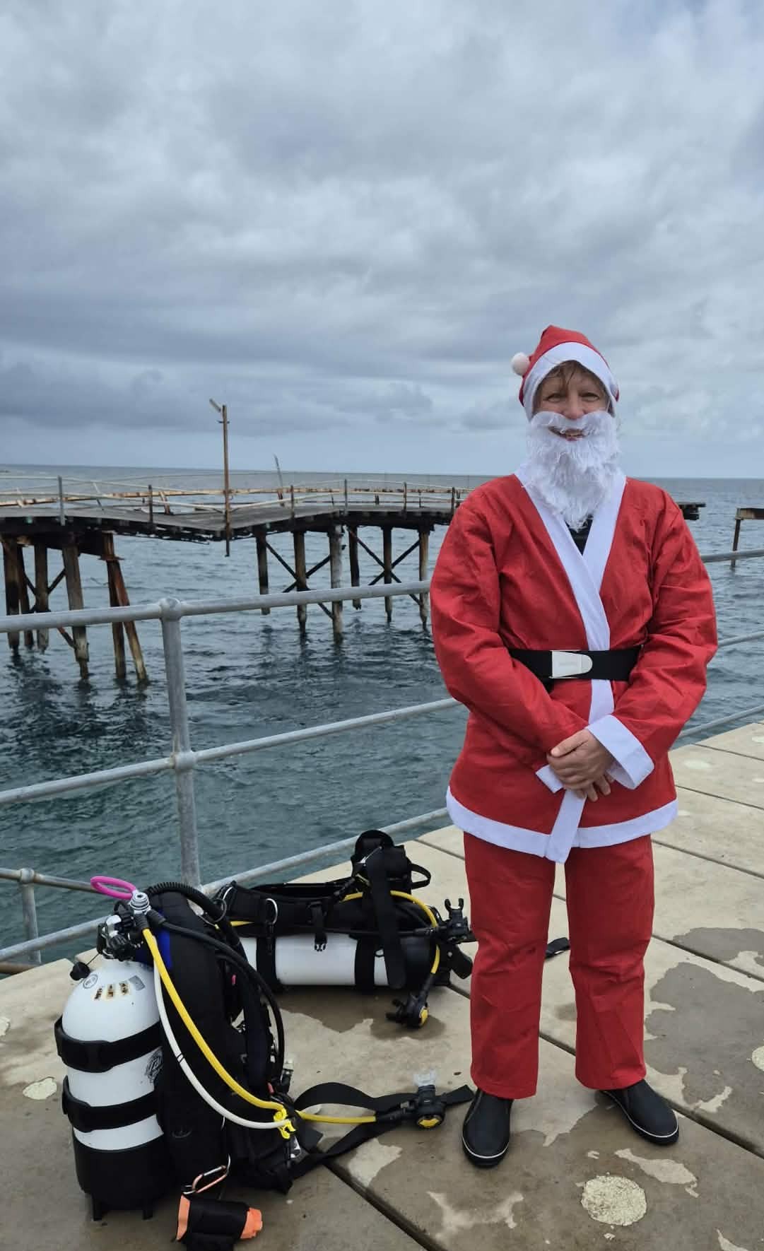SCUBA SANTA